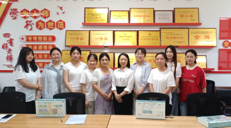 文化服务系召开2026届毕业生代表座谈会