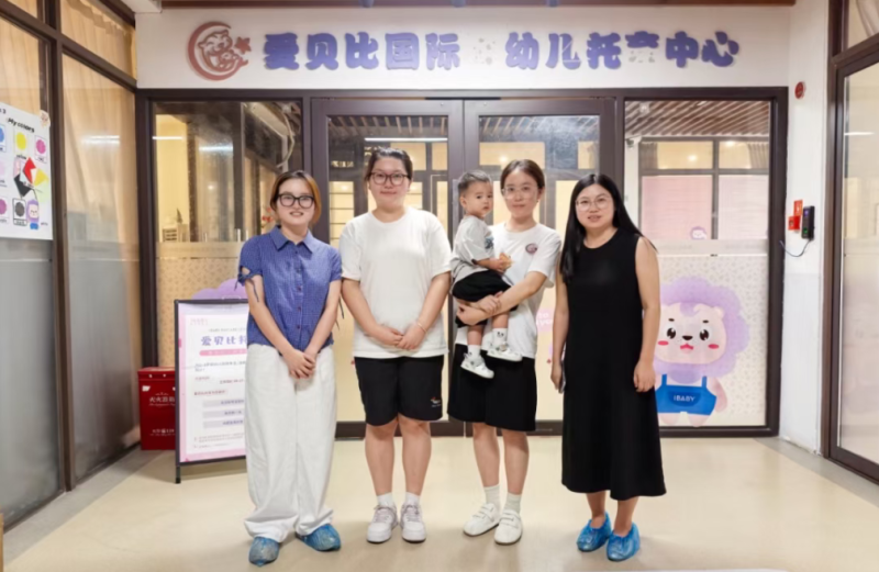 智慧健康教研室赴成都看望岗位实习学生